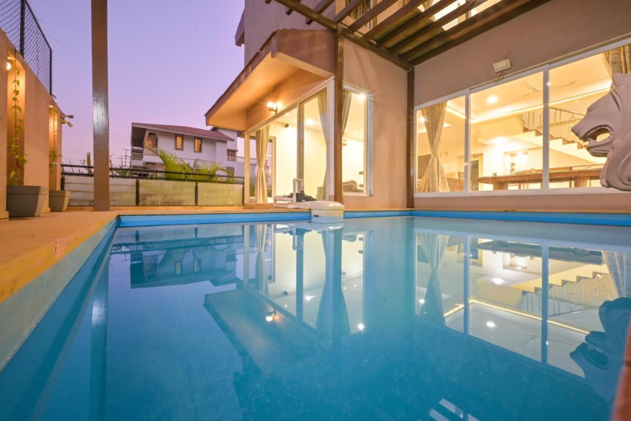 Tiki Tropics Villa โลนาวาลา ภายนอก รูปภาพ